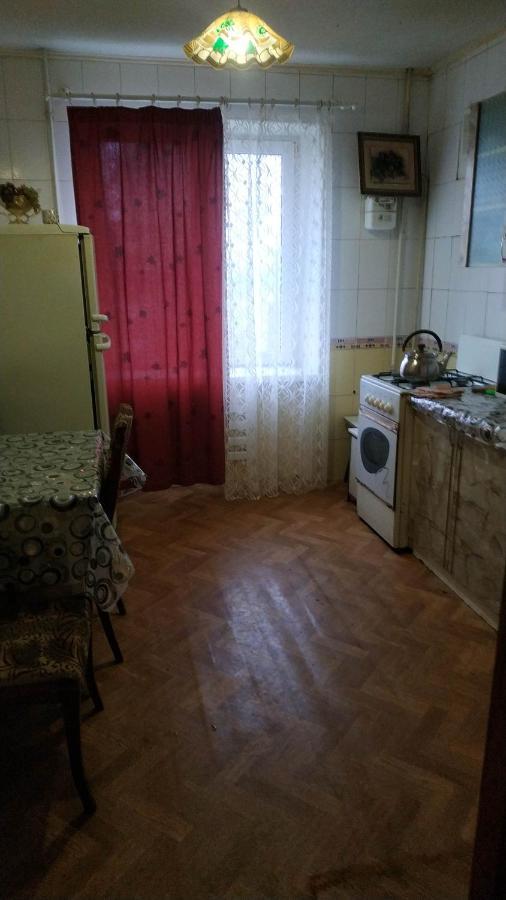 Flats Lägenhet Izyum Exteriör bild