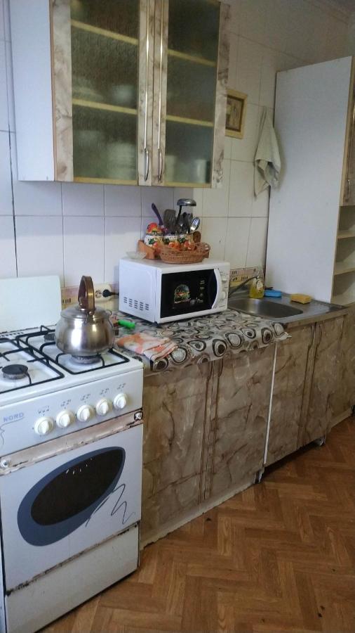 Flats Lägenhet Izyum Exteriör bild
